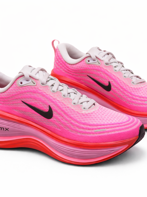 Nike Zoom Vomero Plus "Hot Pink / Bright Crimson"