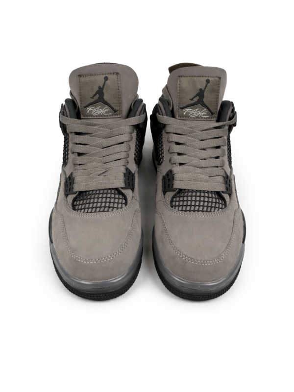 Nike Air Jordan 4 Retro "Smoke Grey / Iron Grey"